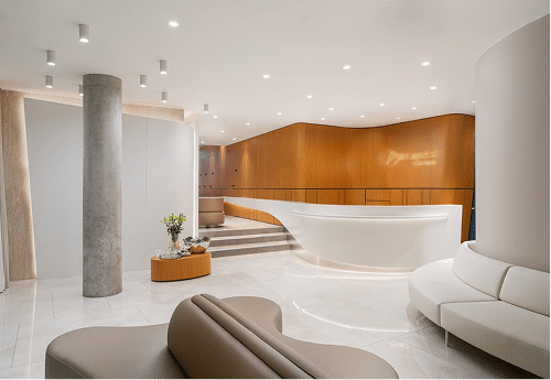 Eingangsbereich einer kooperierenden Privatklinik von Body of Dreams.